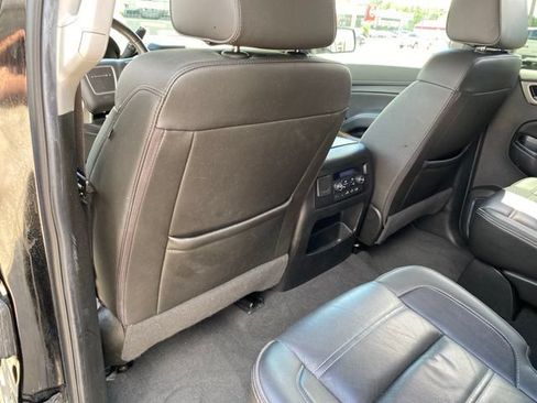 Used 2019 GMC Yukon Denali w/ Denali Ultimate Package AWD/4WD image 34