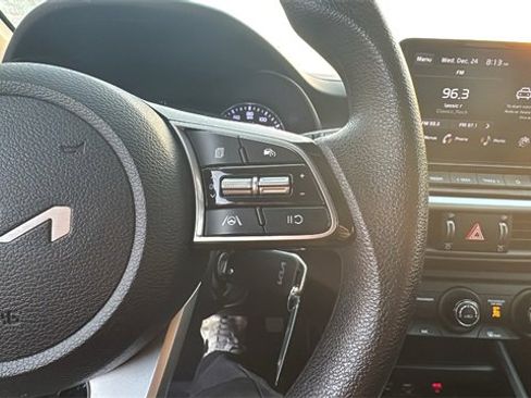 Used 2024 Kia Forte LXS image 16