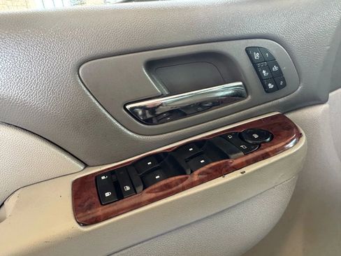 Used 2013 Chevrolet Silverado 3500 LTZ w/ LTZ Plus Package image 16