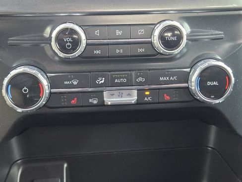 Used 2022 Ford F150 XLT w/ Equipment Group 302A High AWD/4WD image 18