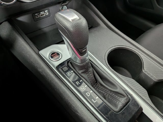 Used 2025 Nissan Altima 2.5 SV FWD image 16