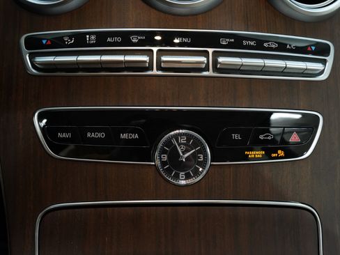 Used 2021 Mercedes-Benz C 300 4MATIC Sedan image 20