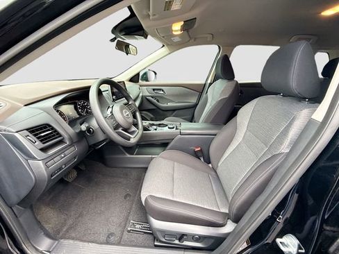 Used 2023 Nissan Rogue SV image 19