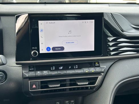 Certified 2025 Toyota Camry SE image 19