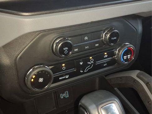 Used 2023 Ford Bronco Big Bend image 9