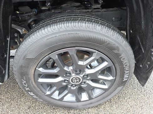 Used 2024 Toyota Tundra Platinum image 7