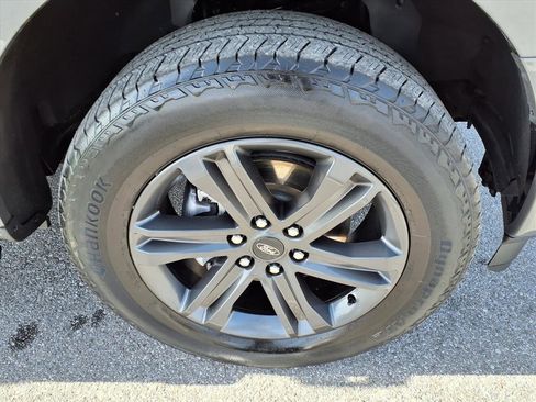 Used 2022 Ford F150 XLT w/ Equipment Group 302A High image 9