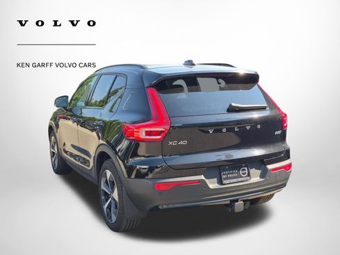 Used 2023 Volvo XC40 B5 Ultimate w/ Climate Package AWD/4WD image 5