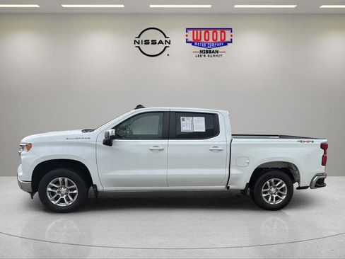 Used 2022 Chevrolet Silverado 1500 LT AWD/4WD image 5