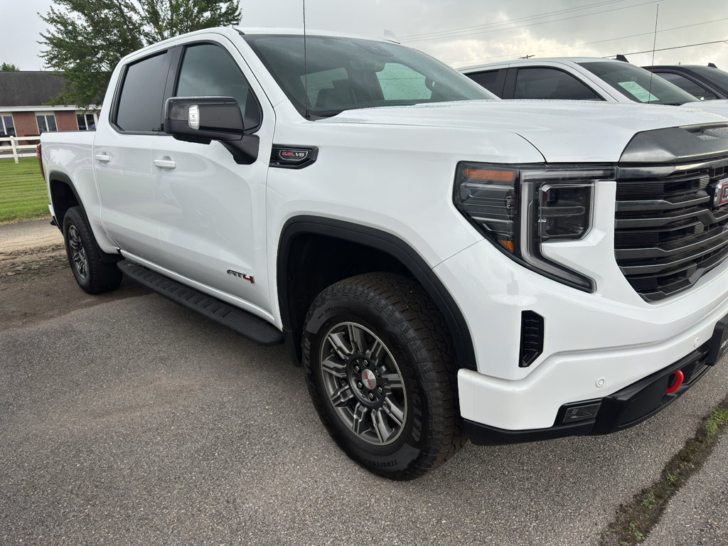 Used 2024 GMC Sierra 1500 AT4 w/ Technology Package AWD/4WD image 2