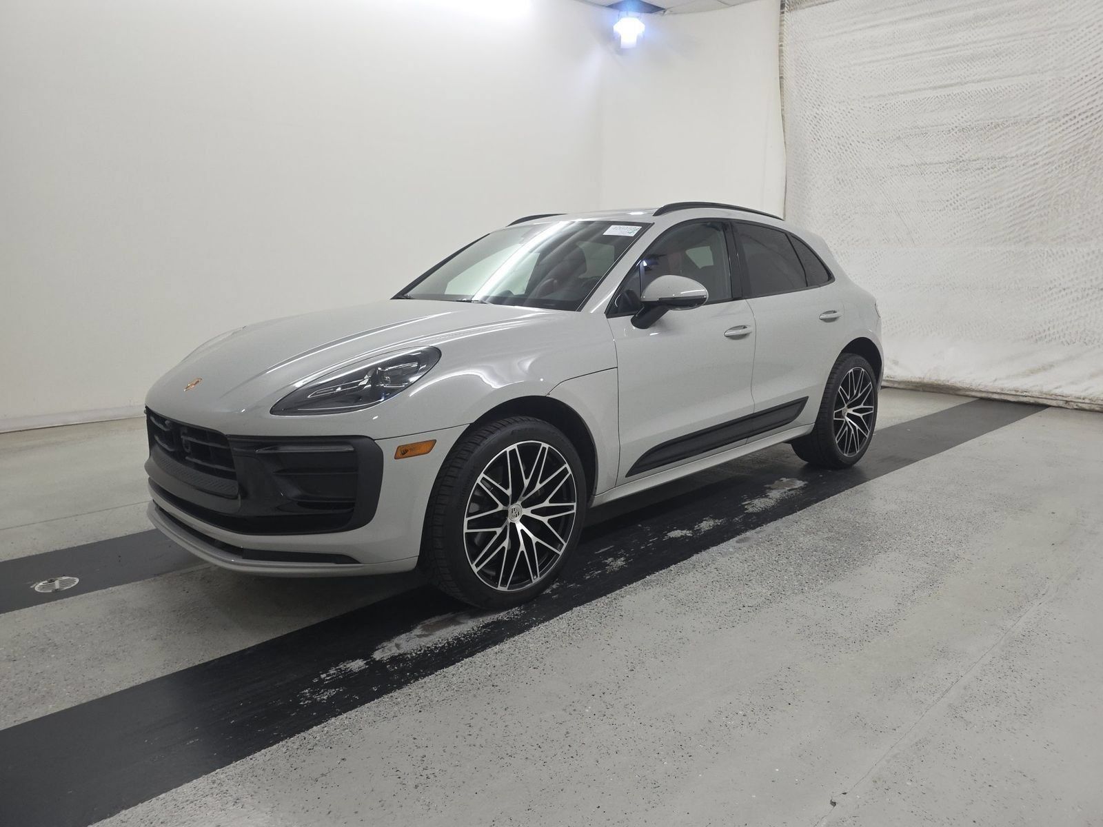 Used 2024 Porsche Macan Turbo w/ Premium Plus Package AWD/4WD image 1