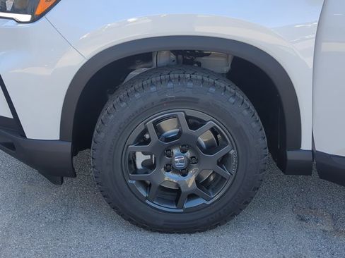 New 2025 Honda Pilot TrailSport image 13