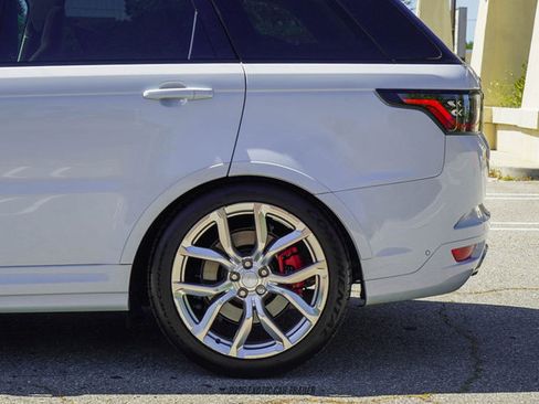 Used 2022 Land Rover Range Rover Sport SVR image 5
