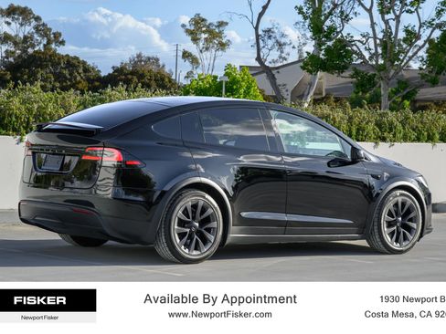 Used 2023 Tesla Model X AWD/4WD image 5