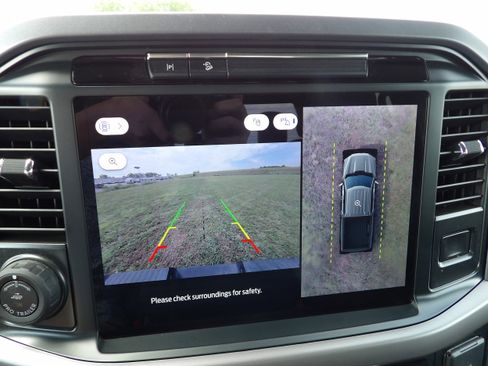 Used 2025 Ford F150 XLT w/ Equipment Group 302A MID image 17