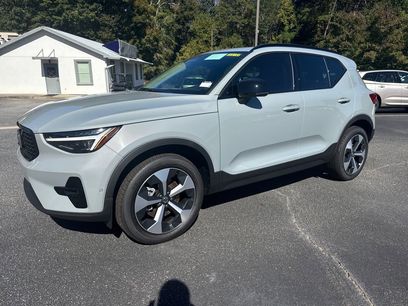 New 2026 Volvo XC40 B5 Plus w/ Protection Package Premier