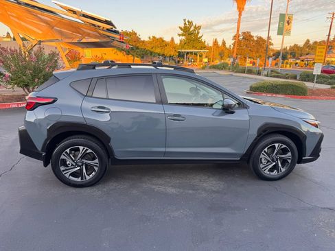 Used 2024 Subaru Crosstrek 2.0i Premium AWD/4WD image 7