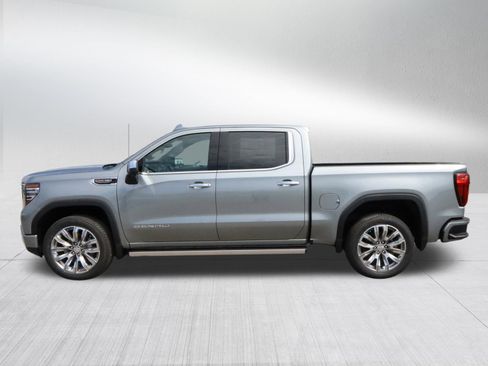 New 2026 GMC Sierra 1500 Denali w/ Denali Reserve Package AWD/4WD image 4