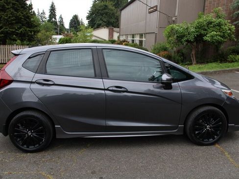Used 2018 Honda Fit Sport image 12