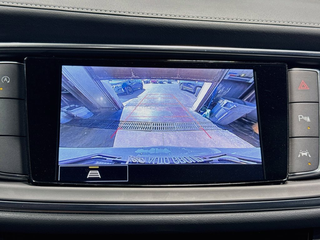 Used 2023 Buick Enclave Essence w/ Experience Buick Package FWD image 14