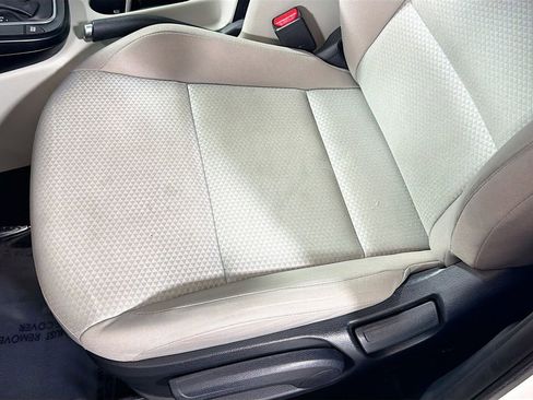 Used 2022 Kia Soul LX FWD image 19