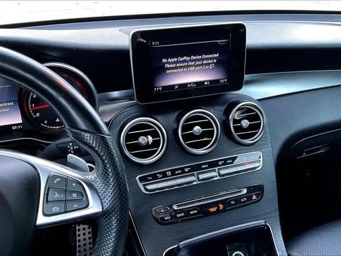 Used 2018 Mercedes-Benz GLC 300 image 7