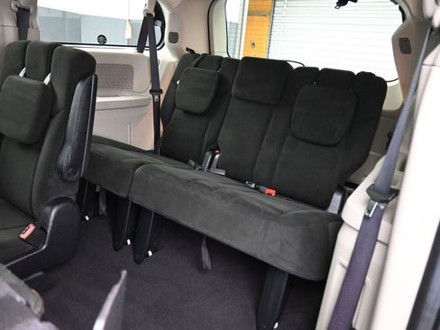 Used 2016 Dodge Grand Caravan SXT w/ Rear Park Assist Package image 35