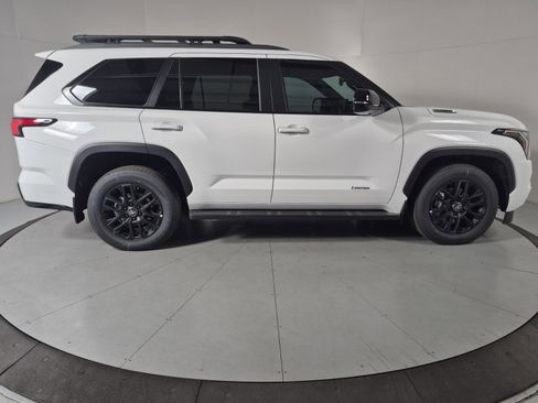 New 2026 Toyota Sequoia 4WD image 5