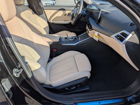 New 2026 BMW 330i xDrive Sedan w/ M Sport Package image 37