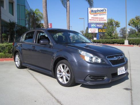 Used 2014 Subaru Legacy 2.5i Premium AWD/4WD image 8