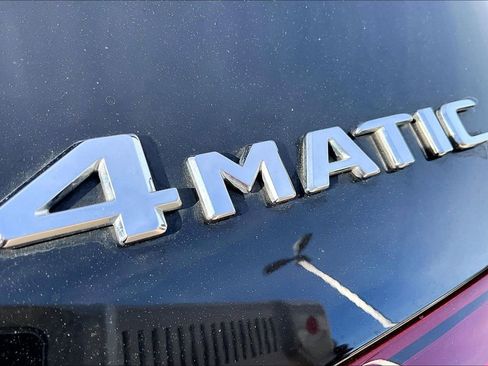 Used 2024 Mercedes-Benz GLE 350 GLE 350 w/ 3rd Row Seat Package image 40