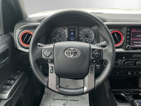 Certified 2023 Toyota Tacoma TRD Off-Road AWD/4WD image 12