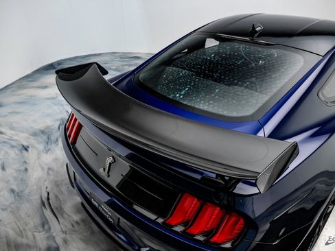 Used 2020 Ford Mustang Shelby GT500 w/ Carbon Fiber Track Pack image 32