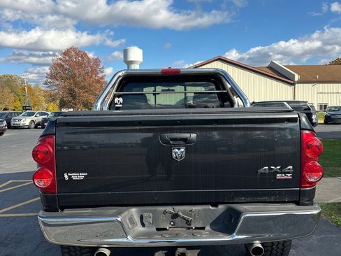 Used 2007 Dodge Ram 1500 Truck SLT image 7