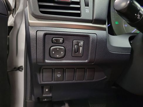 Used 2014 Lexus CT 200h w/ Seat Comfort Package FWD image 20