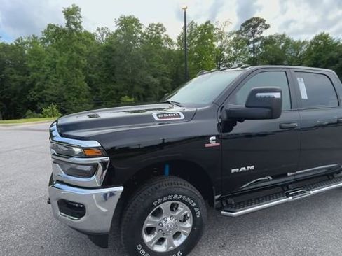 New 2025 RAM 2500 Big Horn image 4