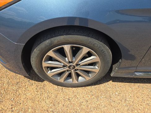 Used 2017 Hyundai Sonata Limited FWD image 9