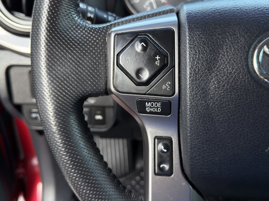 Used 2019 Toyota Tacoma SR5 RWD image 16