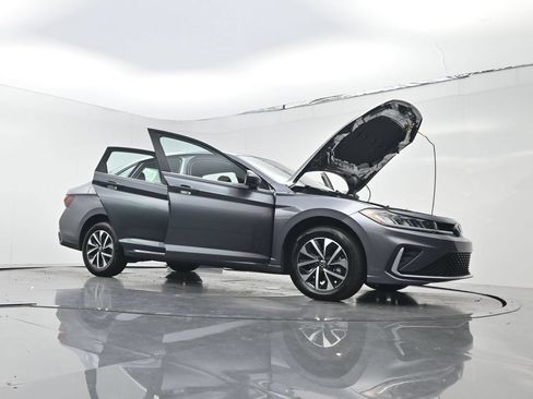 Used 2025 Volkswagen Jetta S FWD image 27