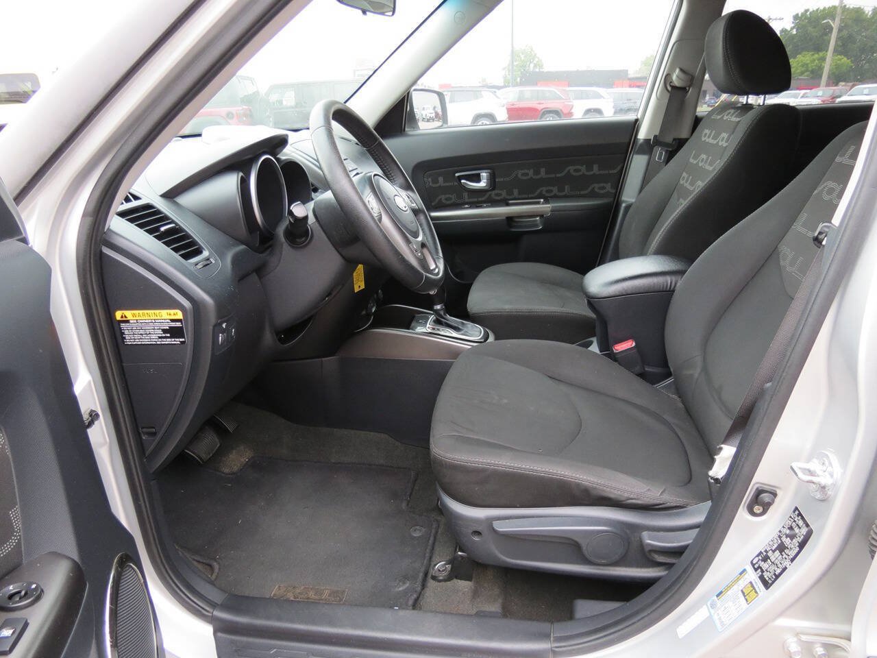 Used 2012 Kia Soul + FWD image 10