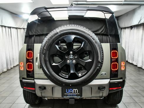 Used 2021 Land Rover Defender 110 X-Dynamic SE image 5