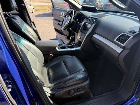 Used 2013 Ford Explorer XLT image 10