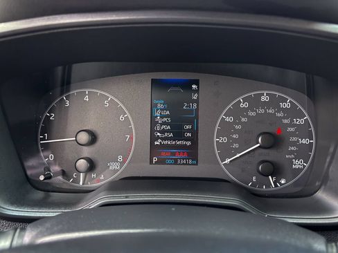 Used 2025 Toyota Corolla LE FWD image 29