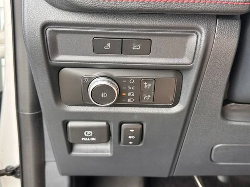 Used 2022 Ford Expedition Max Limited AWD/4WD image 20