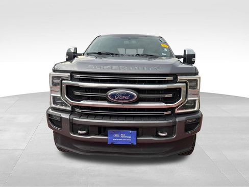 Used 2022 Ford F250 Platinum AWD/4WD image 2