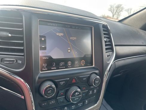 Used 2016 Jeep Grand Cherokee Limited w/ Luxury Group II image 45