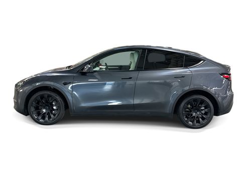 Certified 2023 Tesla Model Y Long Range AWD/4WD image 3