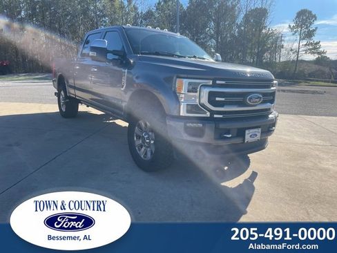 Used 2022 Ford F250 Platinum image 1