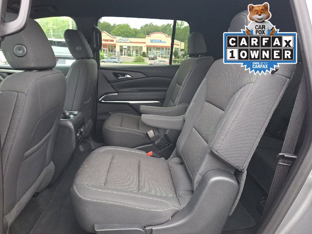 Certified 2024 Chevrolet Traverse LT FWD image 14