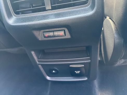 Used 2023 Ford Edge Titanium w/ Equipment Group 301A AWD/4WD image 33